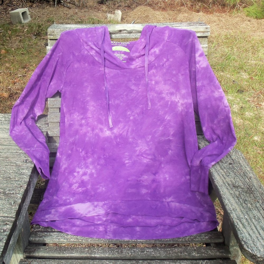 Earth Yoga purple tie die l/sl hoodie Large top